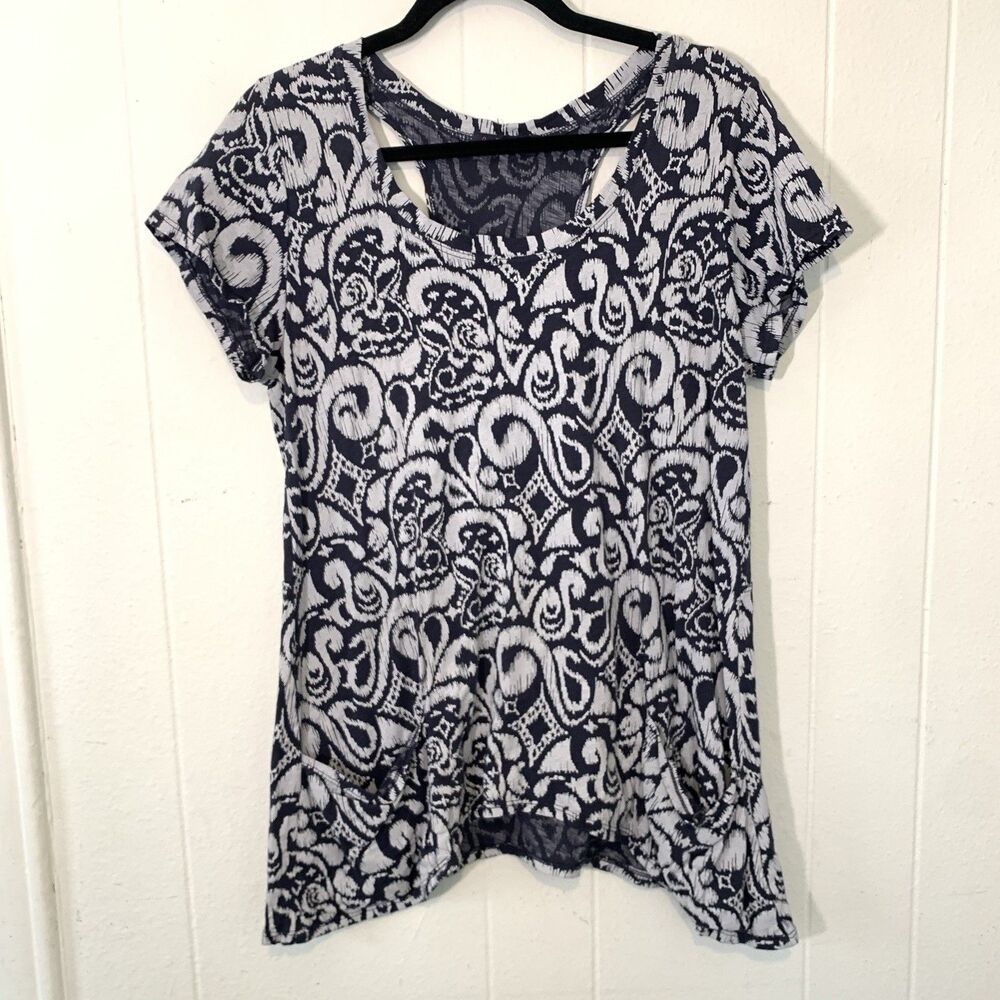 Fresh Produce Womens Medium Shirt Asymmetrical‎ Hem Pockets Cutouts Navy Floral